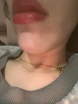 Mimisixo online show from 03-17-26, 12:46