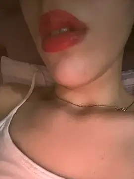 Mimisixo online show from 09-25-25, 01:55