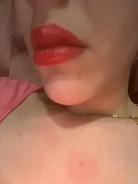 Mimisixo online show from 03-15-26, 12:17