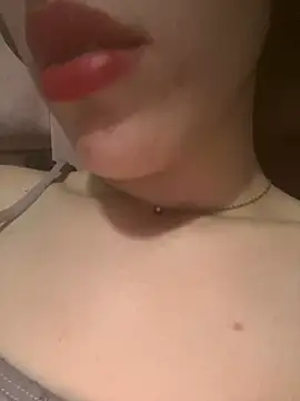 Mimisixo online show from 06-11-26, 03:14