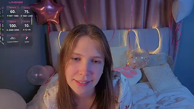 BeatrixCarIeton online show from 10-04-25, 07:04