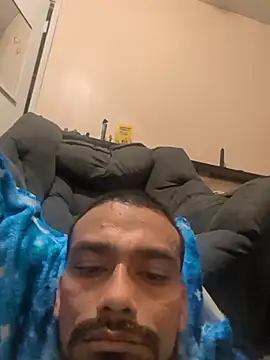 Cnutt310 online show from 12-15-25, 03:29