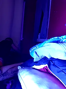 Cnutt310 online show from 10-25-25, 08:57