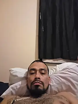 Cnutt310 online show from 01-09-26, 02:35