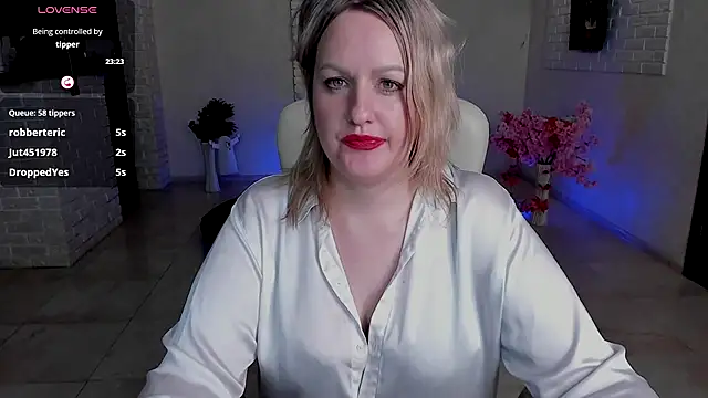 MariemLui online show from 11-20-25, 08:09