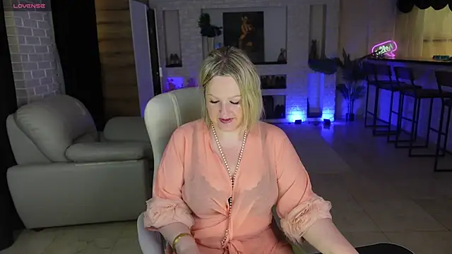 MariemLui online show from 07-06-26, 02:24