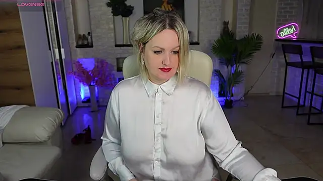 MariemLui online show from 03-28-26, 04:52