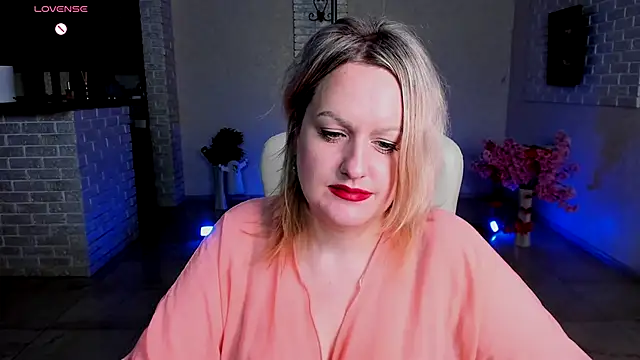 MariemLui online show from 11-16-25, 03:17