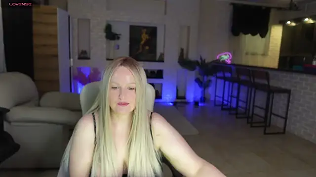 MariemLui online show from 06-07-26, 01:27