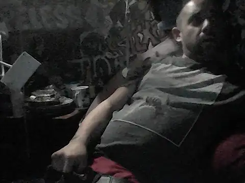 Twoslipperywhenwett online show from 12-13-25, 11:11