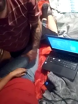 Twoslipperywhenwett online show from 09-19-25, 08:57