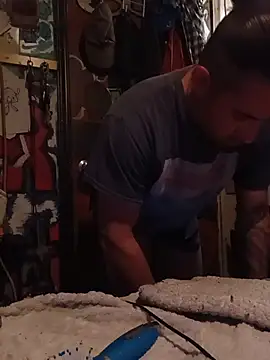 Twoslipperywhenwett online show from 11-12-25, 08:56