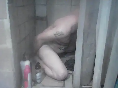 Twoslipperywhenwett online show from 03-18-26, 02:08