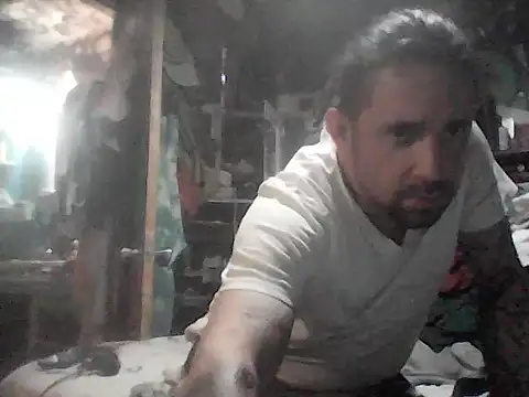 Twoslipperywhenwett online show from 03-25-26, 08:52