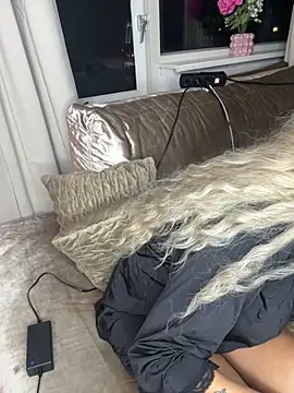 Snapshot of dutchbarbie chatting on 10-03-25, 07:37 dutchbarbie online show from 10-03-25, 07:37