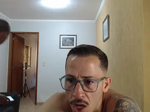 Snapshot of campari800 chatting on 01-13-26, 06:34 campari800 online show from 01-13-26, 06:34