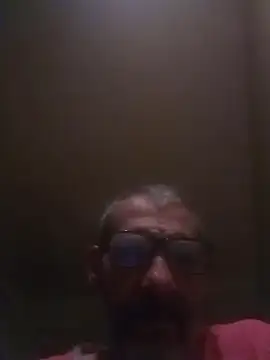 Snapshot of campari800 chatting on 05-04-26, 01:20 campari800 online show from 05-04-26, 01:20