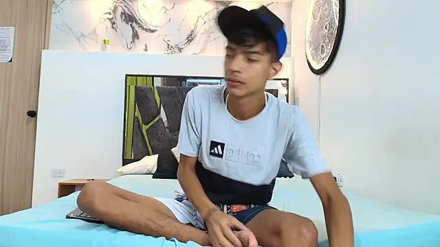 PRETTY SEX1 online show from 09-18-25, 07:11