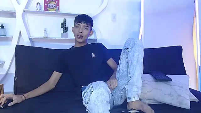 PRETTY SEX1 online show from 10-11-25, 01:23