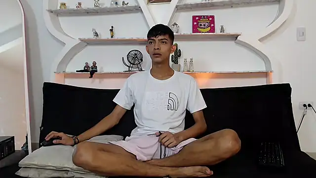 PRETTY SEX1 online show from 11-11-25, 01:17