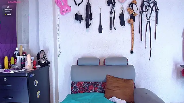 angierot2025 online show from 11-09-25, 02:59