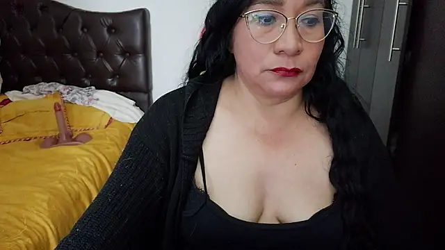 Snapshot of Grace_mature_milf chatting on 07-08-26, 11:27 Grace mature milf online show from 07-08-26, 11:27
