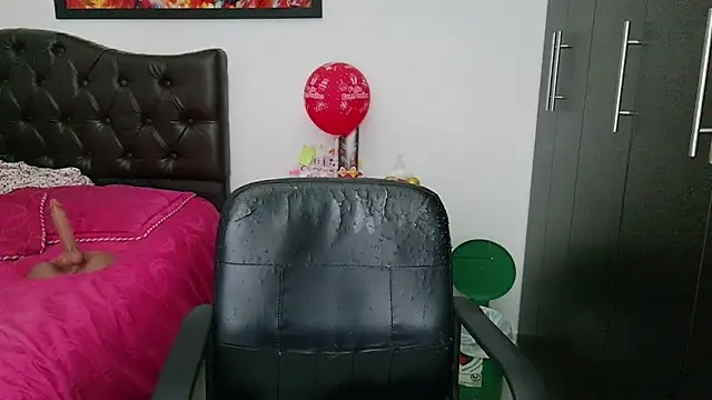 Snapshot of Grace_mature_milf chatting on 06-16-26, 11:10 Grace mature milf online show from 06-16-26, 11:10