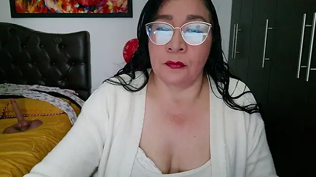 Snapshot of Grace_mature_milf chatting on 07-10-26, 11:32 Grace mature milf online show from 07-10-26, 11:32