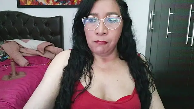 Snapshot of Grace_mature_milf chatting on 06-07-26, 11:54 Grace mature milf online show from 06-07-26, 11:54
