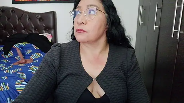 Snapshot of Grace_mature_milf chatting on 07-22-26, 11:29 Grace mature milf online show from 07-22-26, 11:29