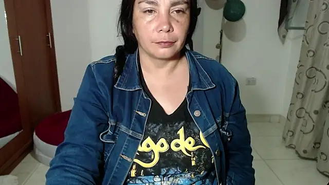 Vivian milf paint online show from 09-10-25, 03:16