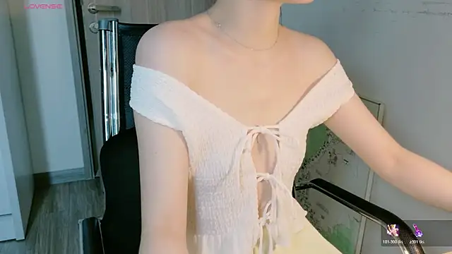 Snapshot of Ryeon_99 chatting on 06-01-26, 03:07 Ryeon 99 online show from 06-01-26, 03:07