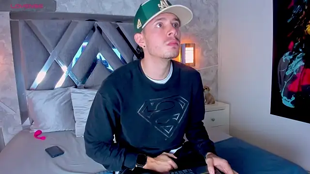 nils saint online show from 11-14-25, 04:49