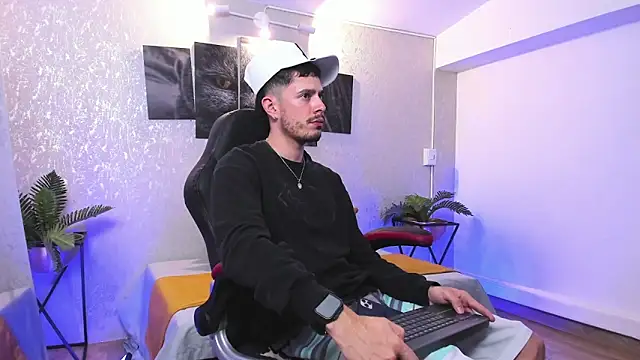 nils saint online show from 11-26-25, 04:01