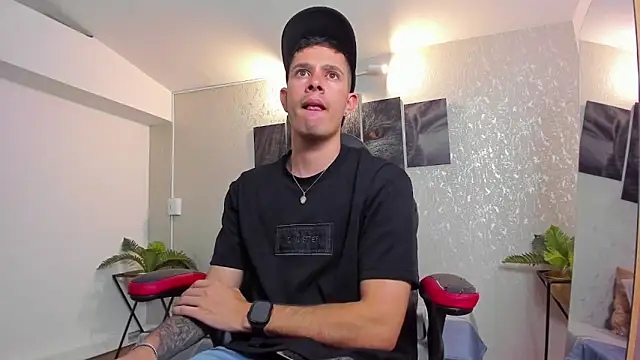 nils saint online show from 10-28-25, 03:51