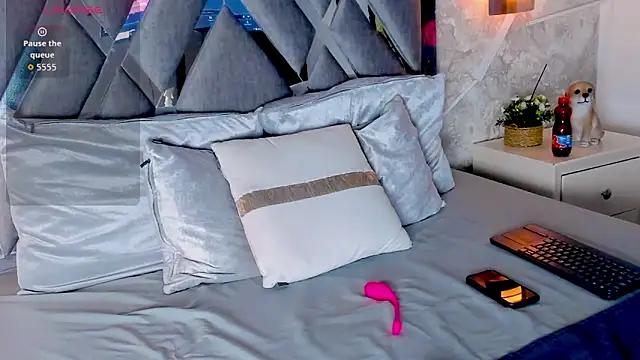 nils saint online show from 11-15-25, 08:29