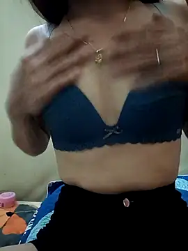 Ocnguyety online show from 12-20-25, 01:36