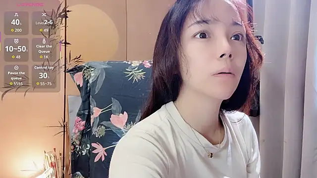 Snapshot of xinxin520-baby chatting on 11-18-25, 12:26 xinxin520-baby online show from 11-18-25, 12:26