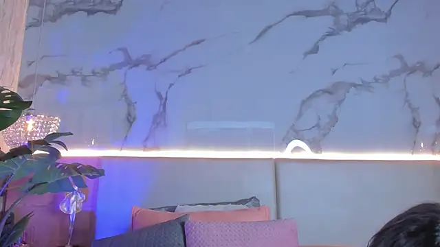 ValSmith  online show from 02-25-26, 03:40