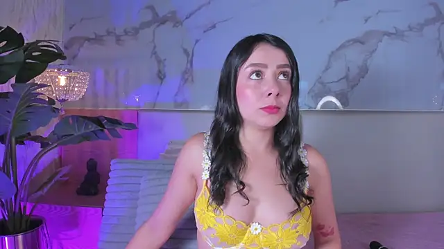 ValSmith  online show from 12-20-25, 04:48