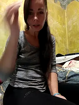 Adeline3302 online show from 10-05-25, 04:09