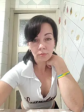 Adeline3302 online show from 11-21-25, 03:44