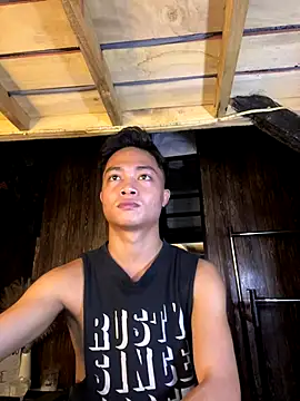 Snapshot of hotzachery chatting on 10-31-25, 05:48 hotzachery online show from 10-31-25, 05:48