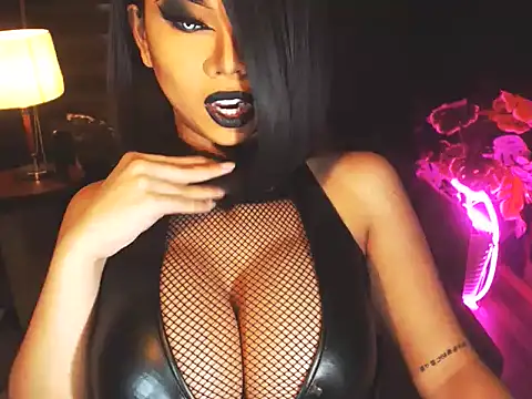 Snapshot of KarlaFrost chatting on 04-24-26, 04:47 KarlaFrost online show from 04-24-26, 04:47