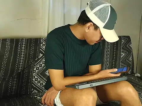 Snapshot of Darkevion chatting on 09-18-25, 01:08 Darkevion online show from 09-18-25, 01:08