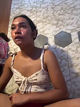 Snapshot of youryummybaby chatting on 02-25-26, 06:35 youryummybaby online show from 02-25-26, 06:35