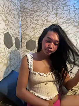 Snapshot of youryummybaby chatting on 03-24-26, 04:45 youryummybaby online show from 03-24-26, 04:45