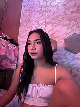 Snapshot of youryummybaby chatting on 02-18-26, 07:06 youryummybaby online show from 02-18-26, 07:06