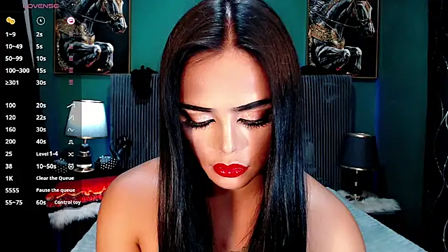 Snapshot of Asiansignificantxx chatting on 04-21-26, 12:12 Asiansignificantxx online show from 04-21-26, 12:12