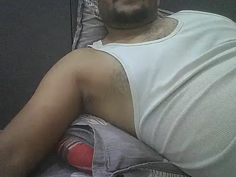 Snapshot of Sexyxxxboy99 chatting on 10-28-25, 01:43 Sexyxxxboy99 online show from 10-28-25, 01:43